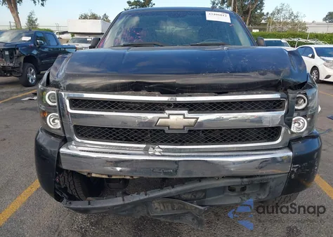 2007 Chevrolet Silverado 1500 Ls z USA, uszkodzony, nr VIN 2GCEC13C871720007